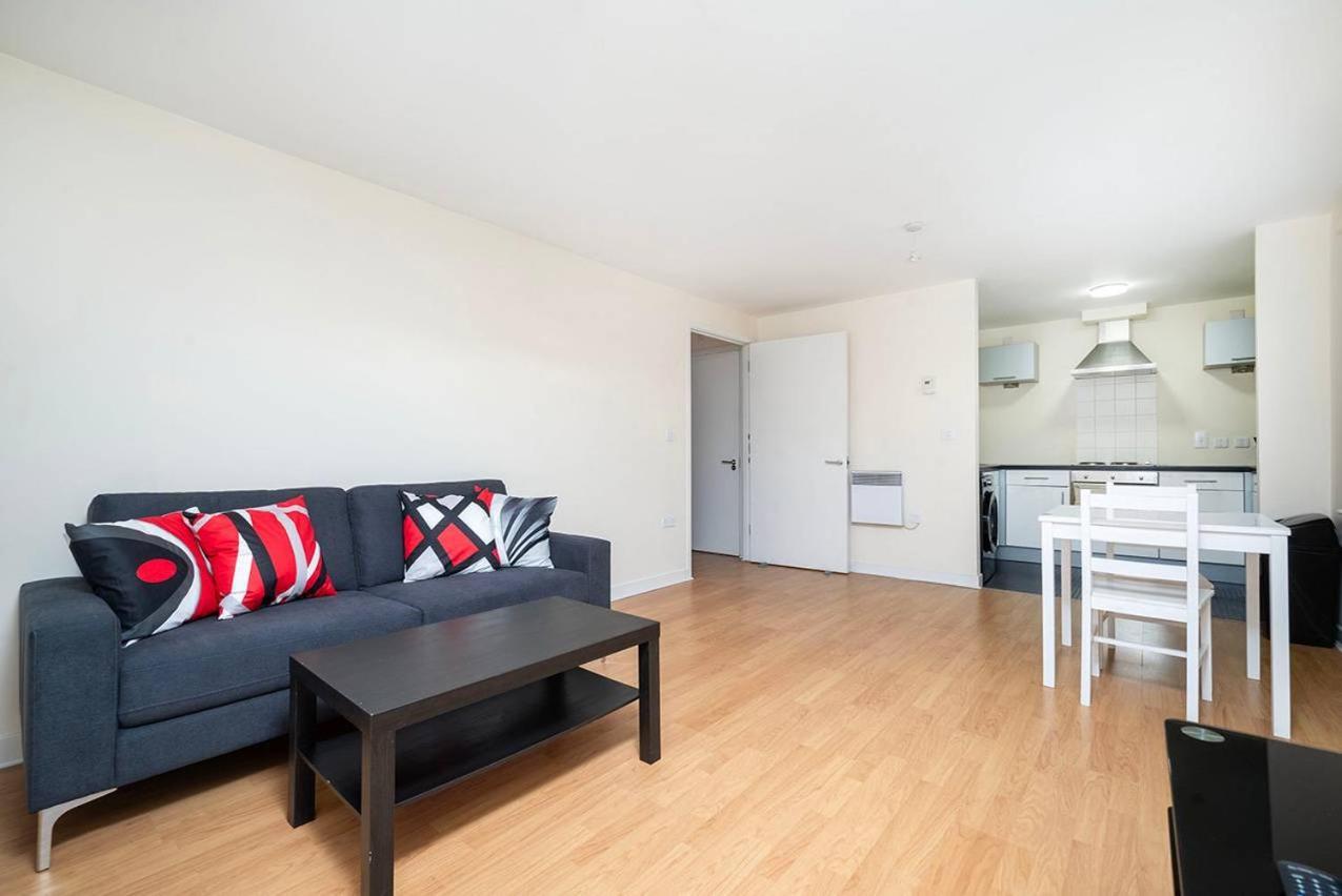 Charming Flat Close To London Stadium Διαμέρισμα Εξωτερικό φωτογραφία